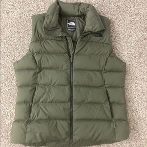 Like NEW North Face Army Green Down vest